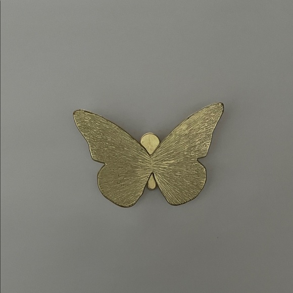 Neiman Marcus Accessories - Vintage Neiman Marcus Solid Matte Gold Butterfly Brooch Scarf Clip Pin